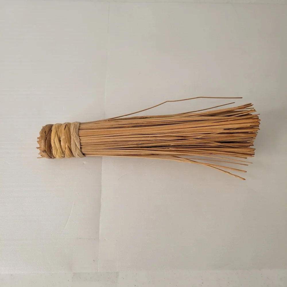 Vintage Chinese Straw Cake Tester Bundle – Woven Natural Fiber Holder